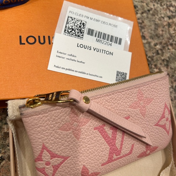 🎀Louis Vuitton By The Pool Key Pouch🎀 - Picture 7 of 7